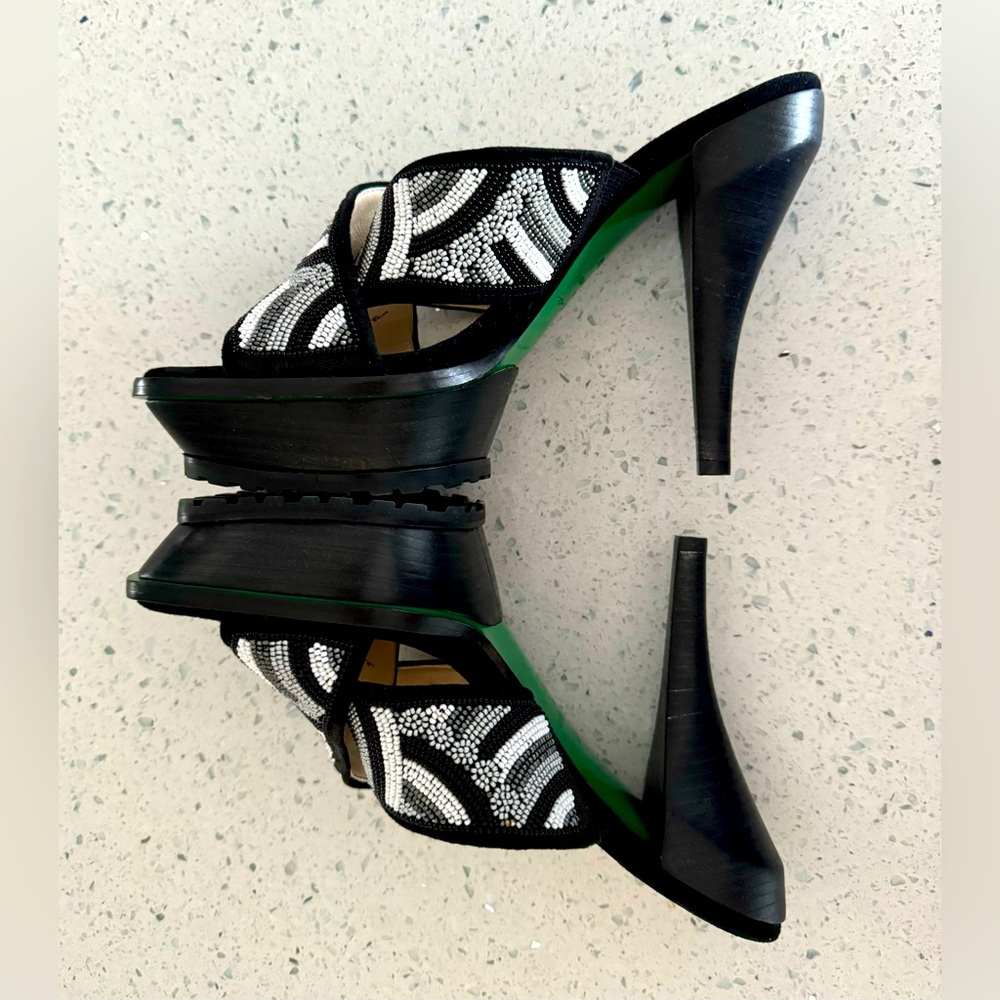 NWOT Lisa for Donald Pliner ISAS Beaded Sandals